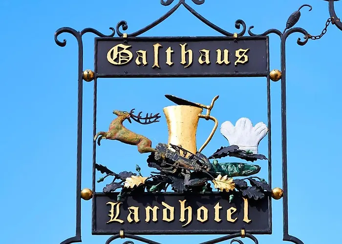 Hotel Und Polster 3*